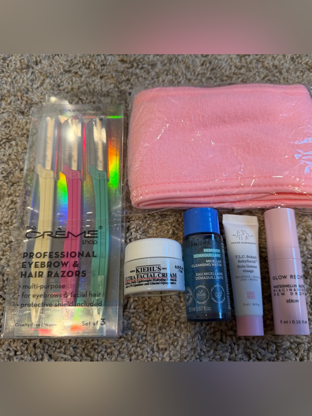 Glow Recipe Pink Microfiber Skincare Towel with Sample Skincare Set